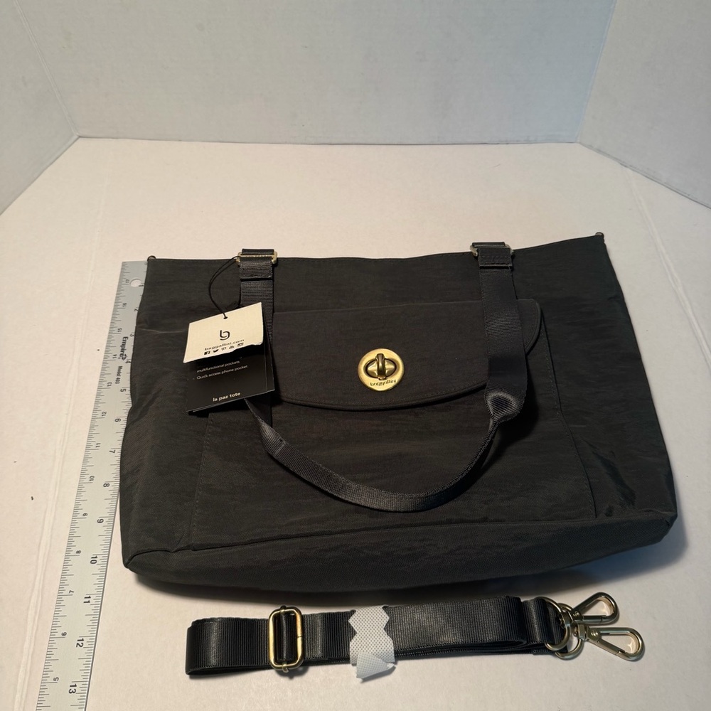 NWT Baggallini La Paz Tote in Gray with Goldtone Accents - Picture 4 of 13